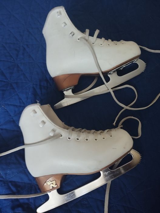 Łyżwy figurowe Risport 225