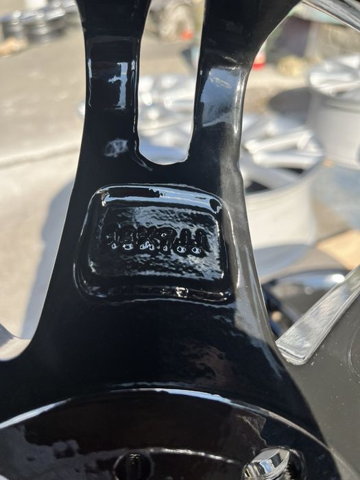 Goauto круті диски 5/120 r16 et40 7j dia66,6 в чорному кольорі