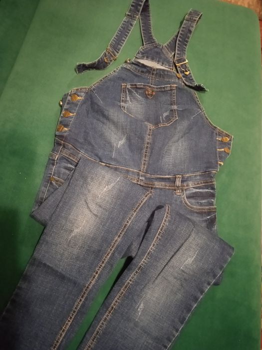 Комбінезон, джинси для вагітних