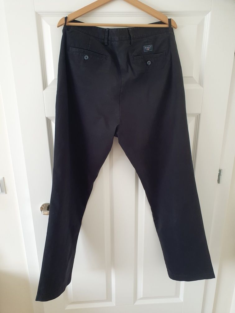 Spodnie Gant New Heaven 35 czarne chino