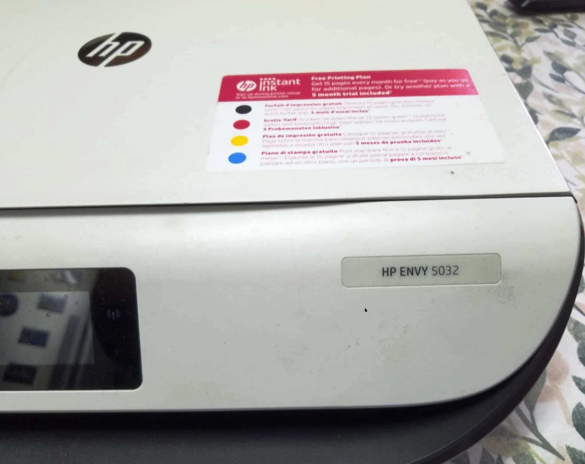 Impressora HP ENVY 5032 com avaria no Touch