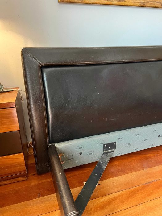 Cama de Casal com Estrado