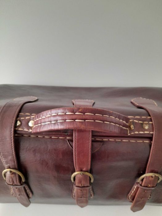 Malão de viagem em cabedal