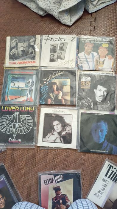 Lote 27 singles
Imaginary Landscapes
Sounds of America
20cds