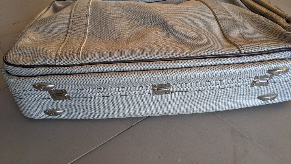 Чемодан, портфель, дорожня сумка ретро