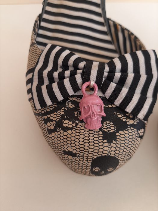 Туфлі Iron Fist з черепами 38 розмір босоніжки