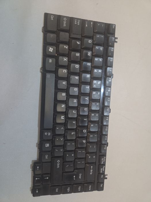 Sprzedam klawiaturę (ze zdjecia) do laptopa Toshiba satellite pro a100