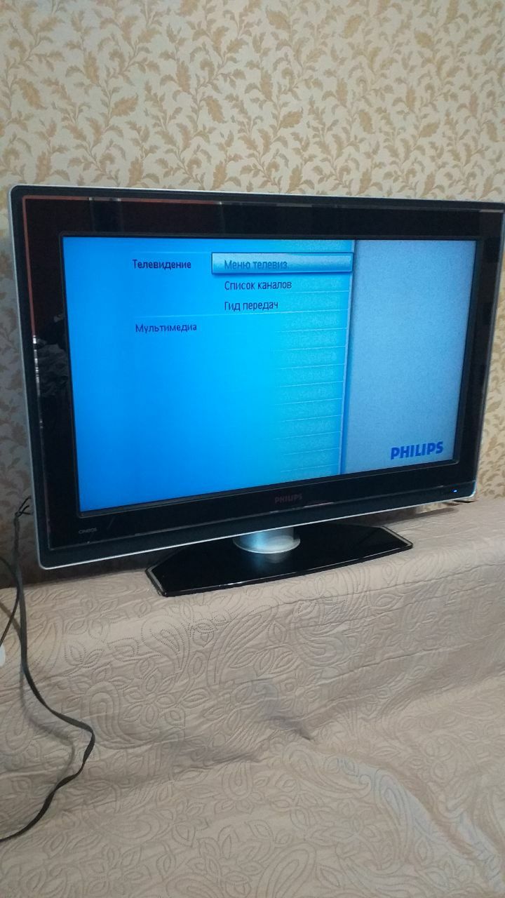 Телевізор Philips Cineos 32PFL9632D. (тв tv телевизор )