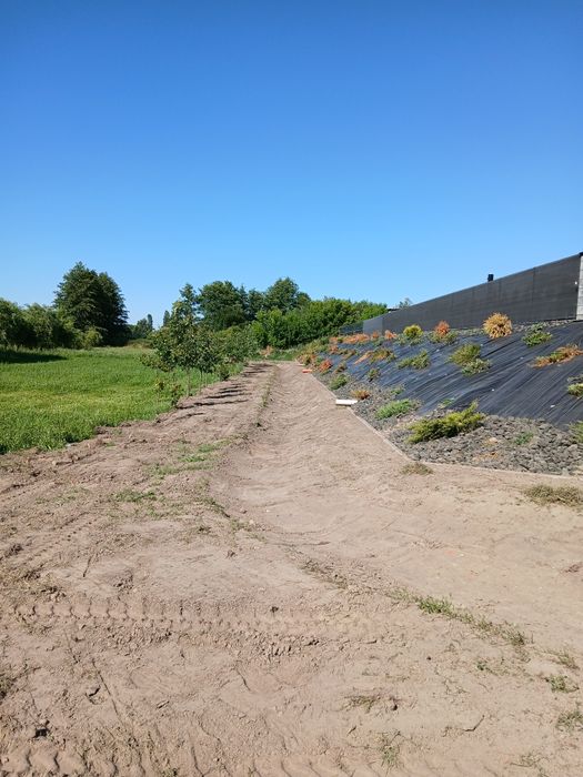 Послуги міні Екскаватора Фундаменти Траншеї Септики Ями