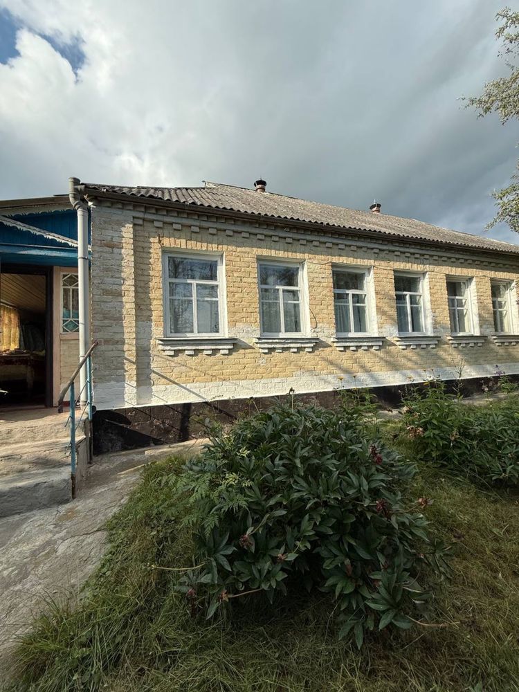 Продається хата/дім село Переможинці