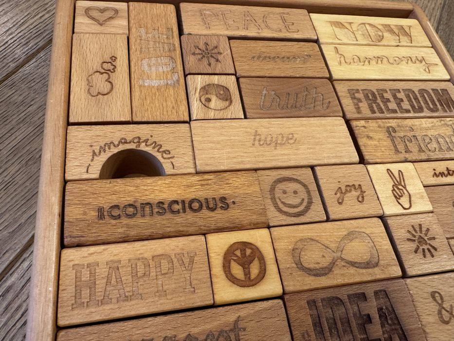 Klocki drewniane Wooden Story Peace & Love 29 szt.