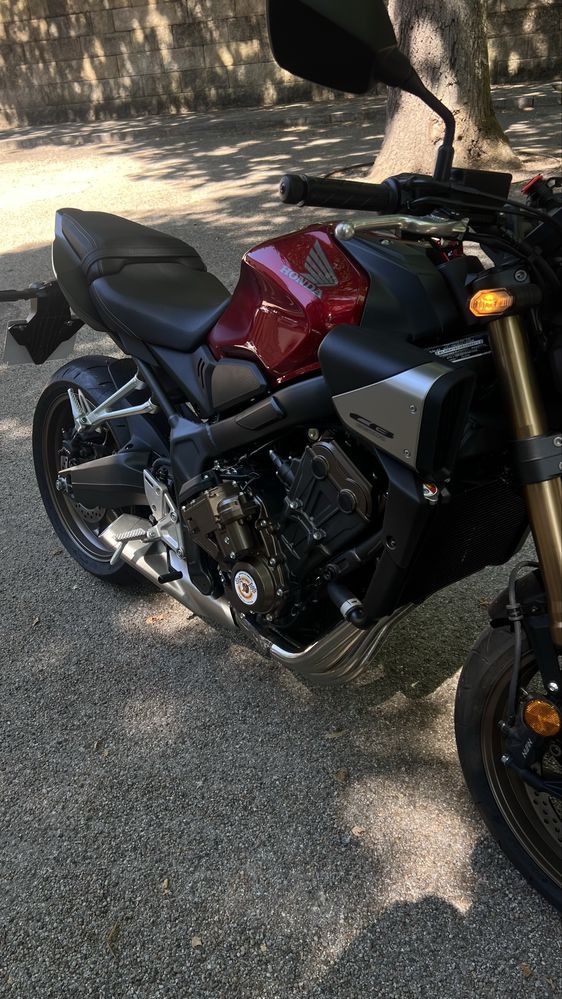 CB650R e-clutch 35kw