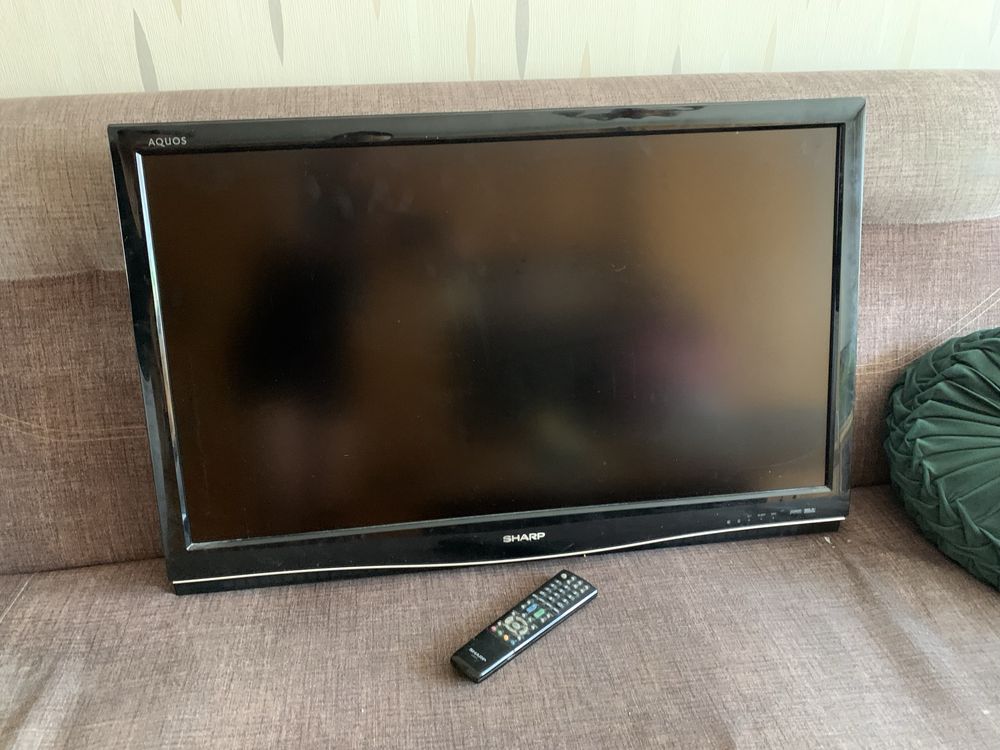 Telewizor Sharp Aquos 37" LC37B20E podstawka pilot