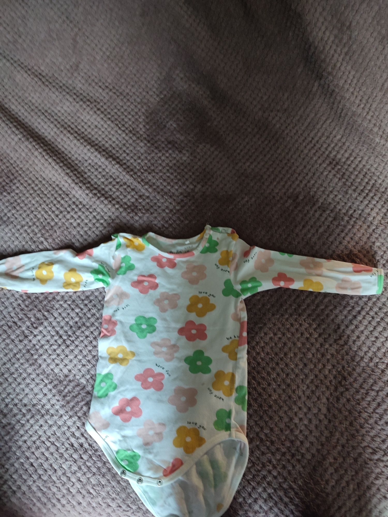 Ubranka dla niemowlęcia r 86