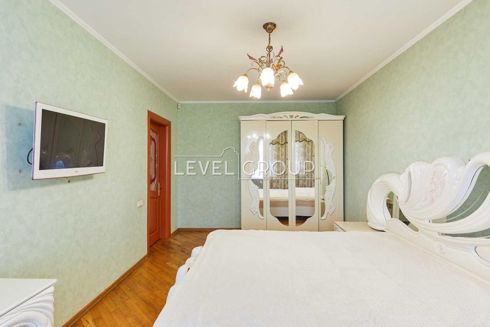 продаж 3-кімн квартири  вул. Анни Ахматової вул., 43 Осокорки