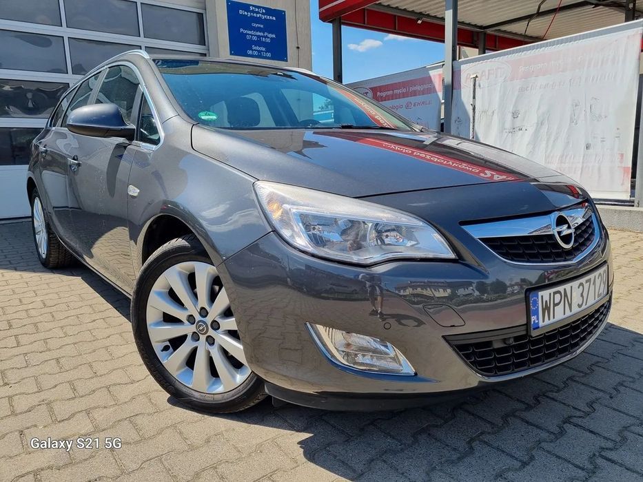 Opel Astra 1.4 Turbo Cosmo Navi Skóra Alu Zarejestrowana Gwarancja