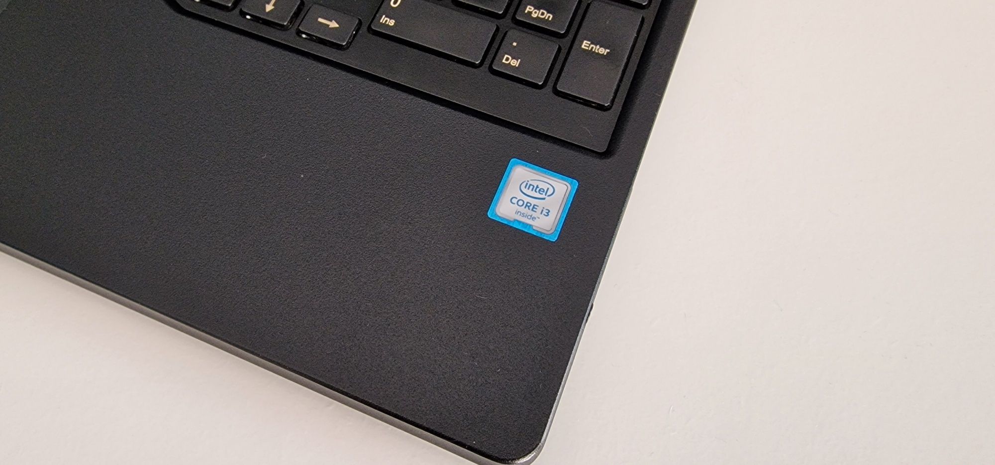 Fujitsu 15,5 i3-6006U 8GB 128GB  Win11 Pro+Offi