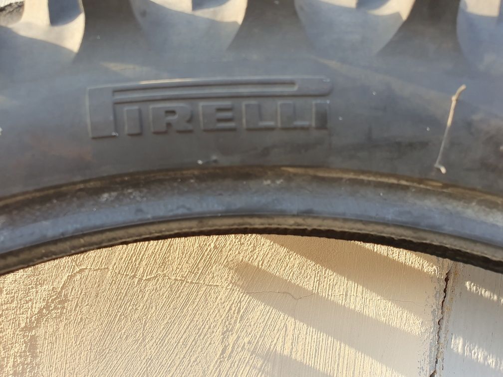 Мото шины Pirelli 90/100/20