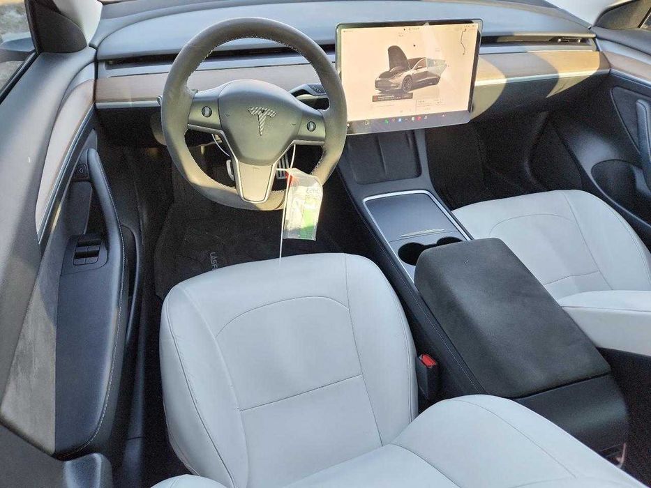 Tesla Model 3 2023 .