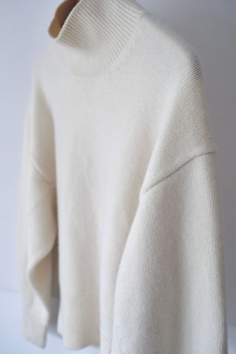 COS Wełniany sweter