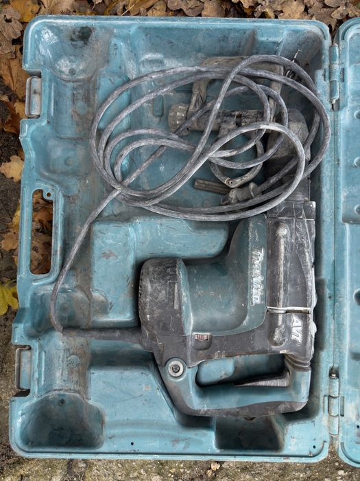 Makita młotowiertarka HR4011C