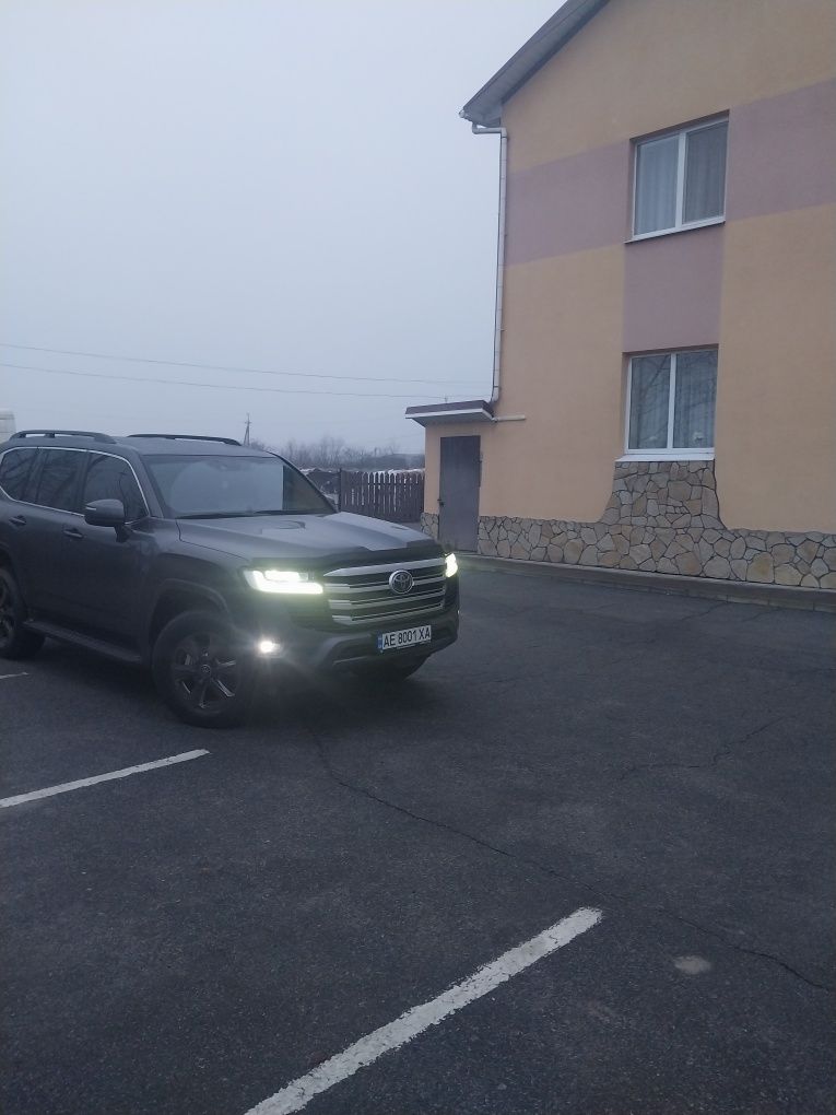 Лендкрузер 300 2023р.