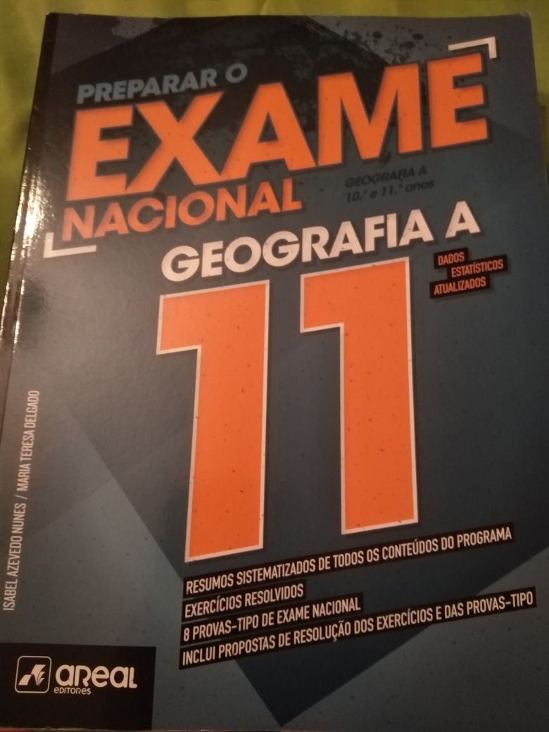 Livro de preparação para exame de geografia A 11°ano