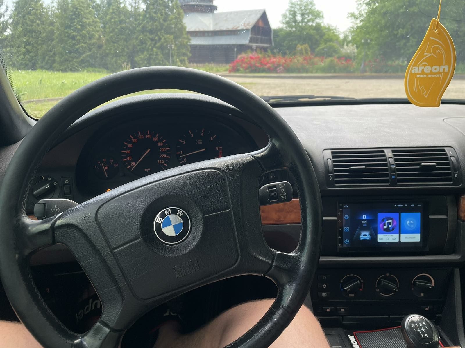 Bmw e39 2000 рік