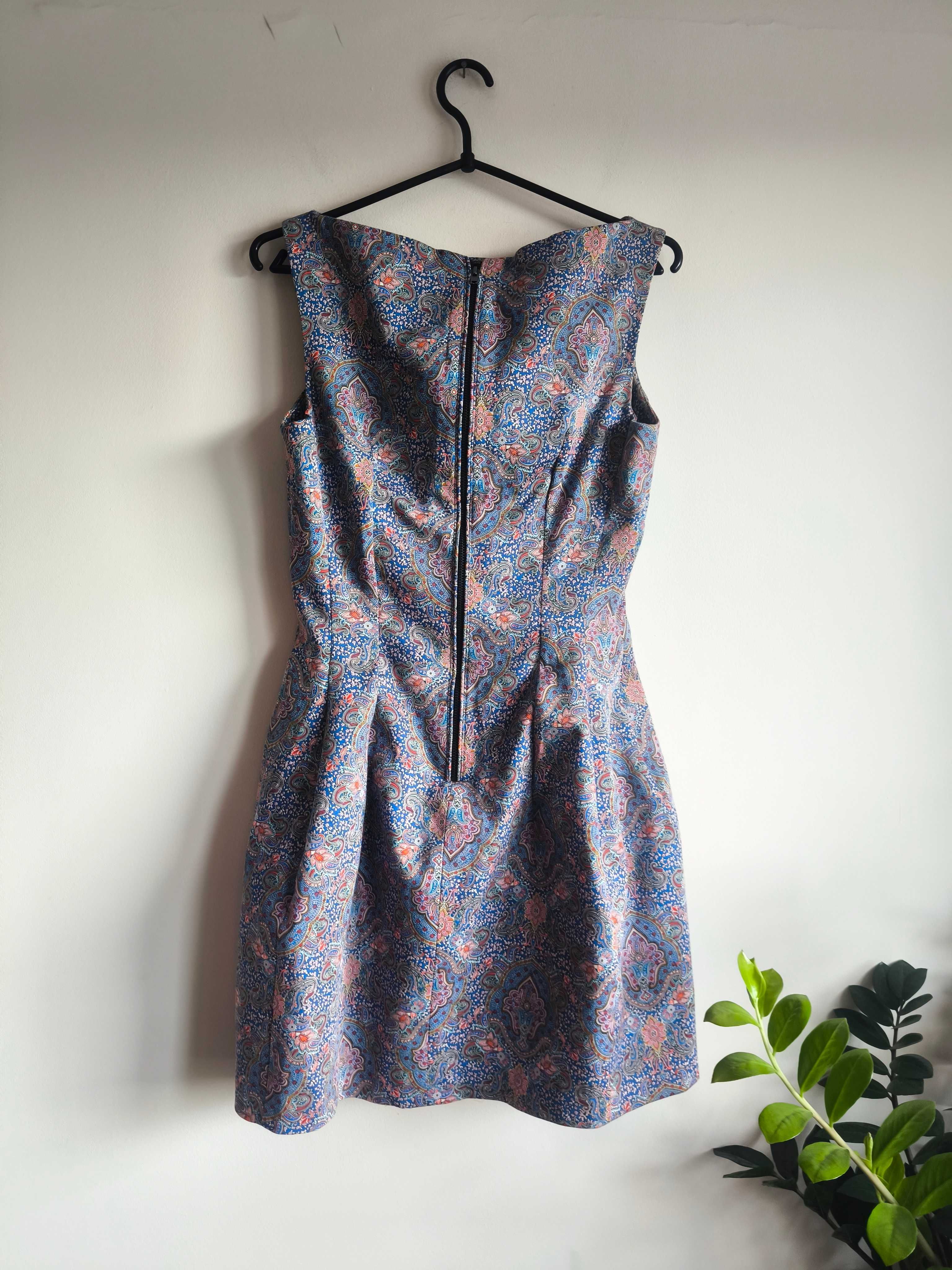 Elegancka i stylowa sukienka marki Zara w rozmiarze S (36)