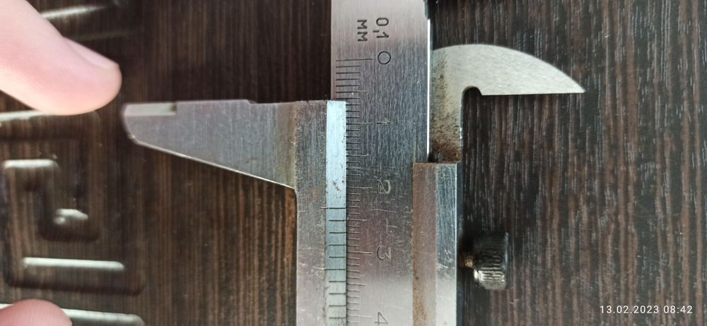 Стабилизатор передний 3T0411303E