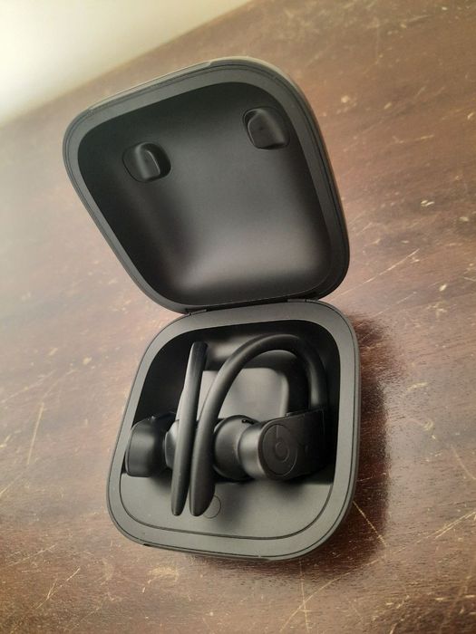 Powerbeats  Pro.