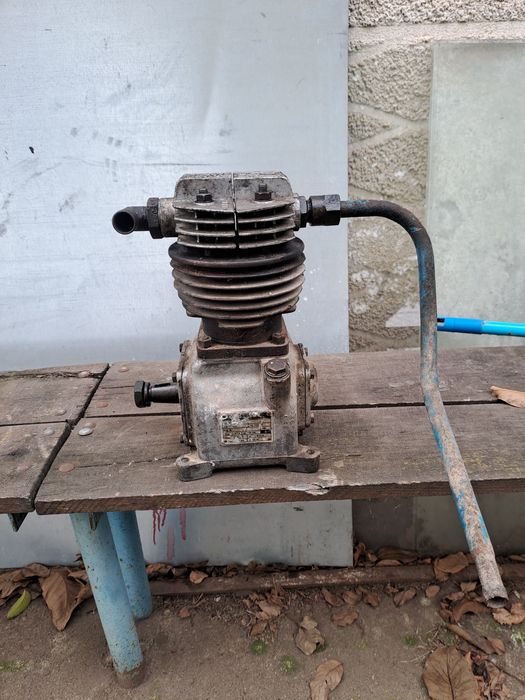 Компресор хорошего качества в отличном состоянии!