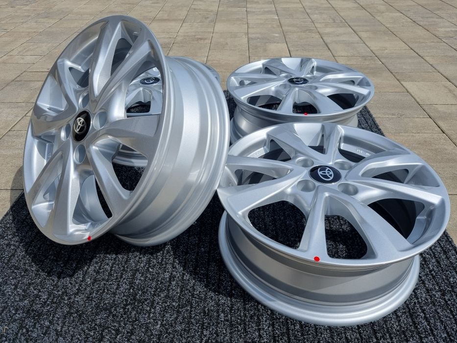 Toyota Yaris 15 " Aygo IQ alufelgi 4x100 Felgi nowe srebrny połysk