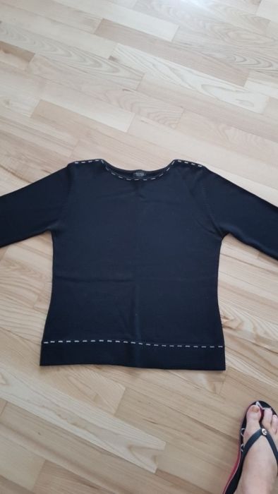 Sweter granatowy firmy TAIFUN