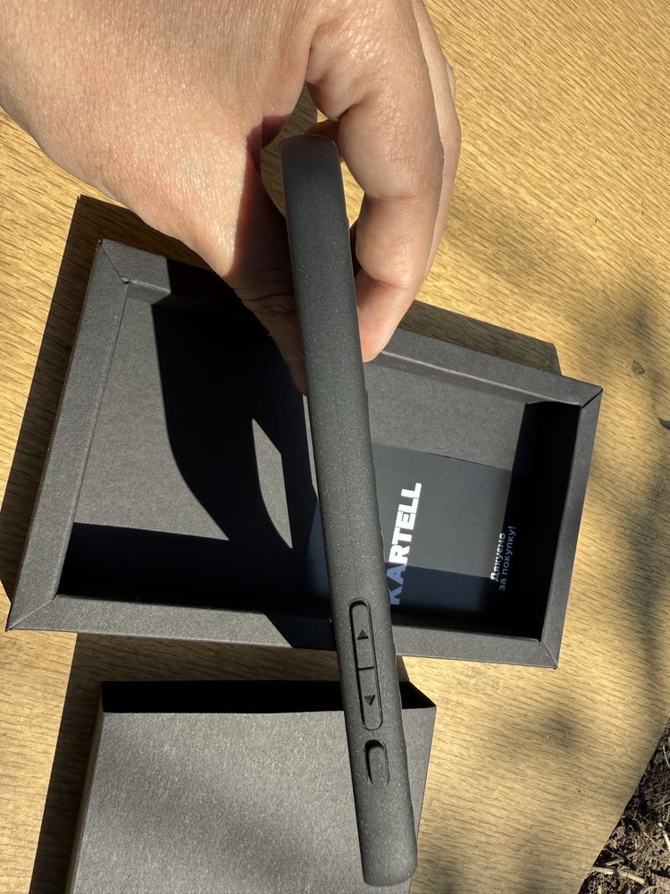 Чехол для Iphone 15 pro max Kartell