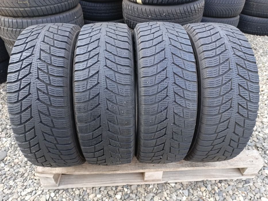 215.65.16C Nokian 4 шт зима