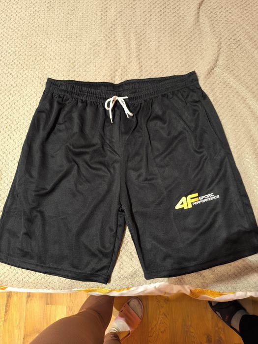 Sprzedam ubrania męskie