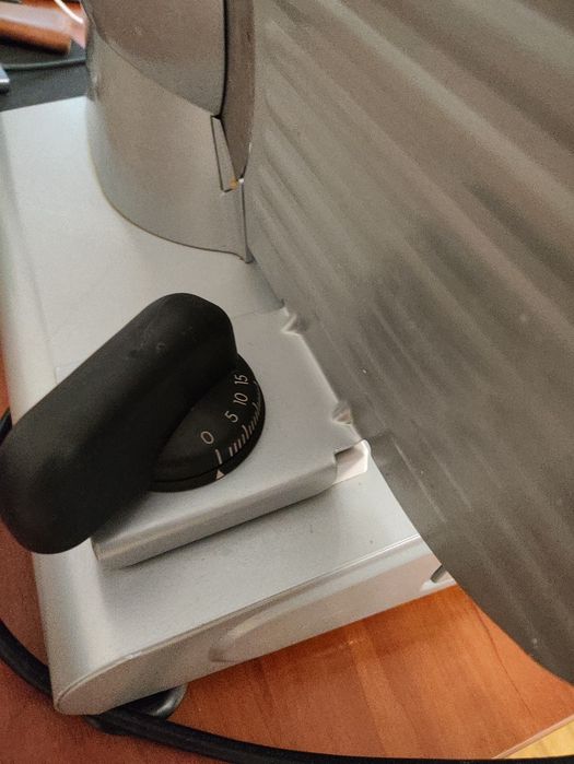 Слайсер бытовой.