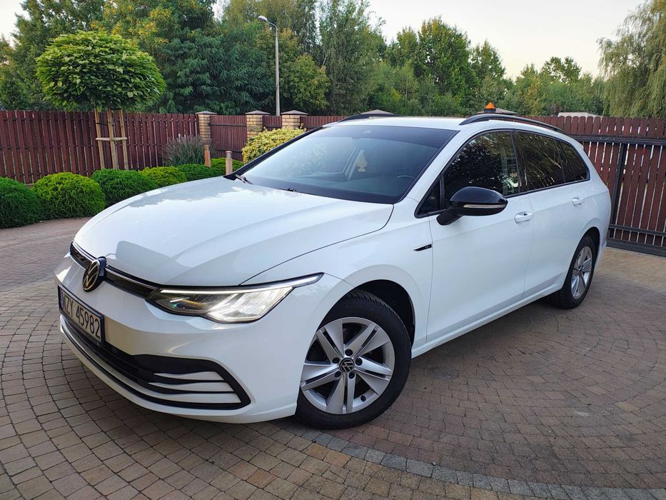 Volkswagen Golf VIII 1.5 TSI Evo Life/Salon PL /2021 r/ASO/2 kpl. opon