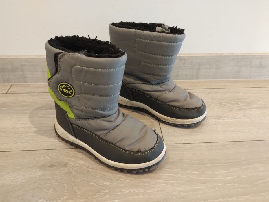 Buty zimowe 33 ciepłe wysokie