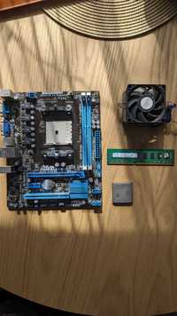 Материнська плата ASUS F1A55-M LX3 R2.0 - Процесор AMD A4-3400 Series