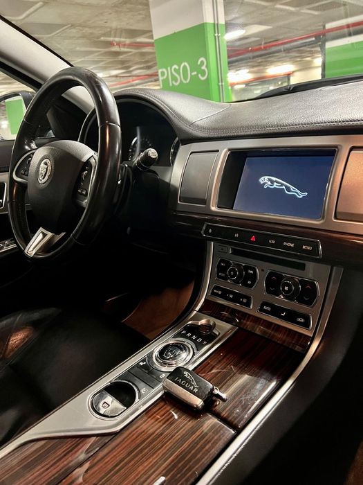 Jaguar XF 2.2 Sportbrake