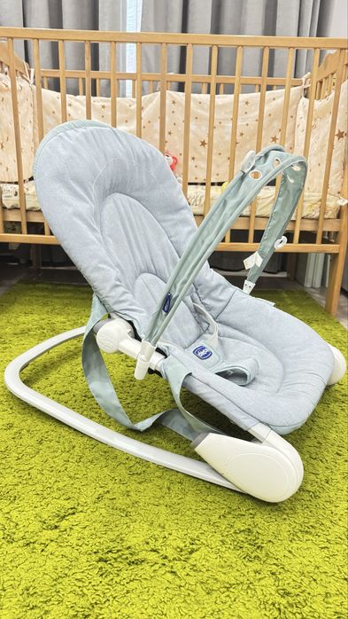 Крісло-гойдалка шезлонг Chicco Hoopla