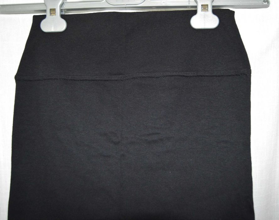 S mini spódniczka dzianinowa bawełniana czarna elastyczna dopasowana