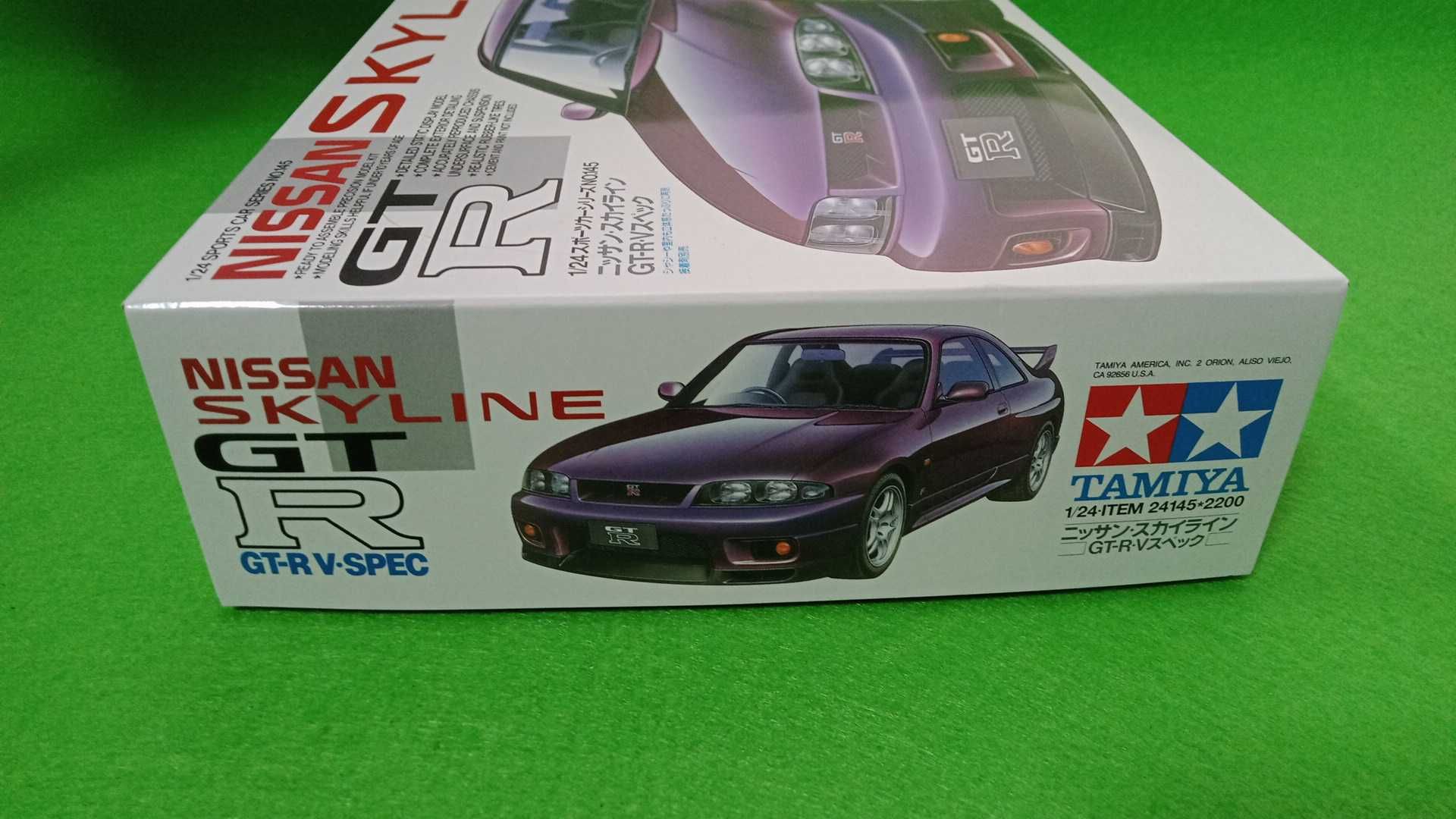 Збірна модель Nissan Skyline R33 GT-R V Spec 1/24 Tamiya 24145