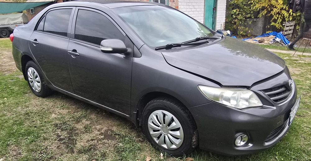 Продаю Toyota Corolla 2011г