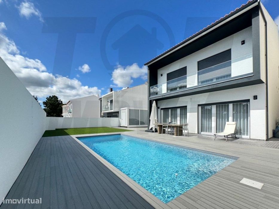 Moradia V3 - Salvaterra de Magos - 439.000€