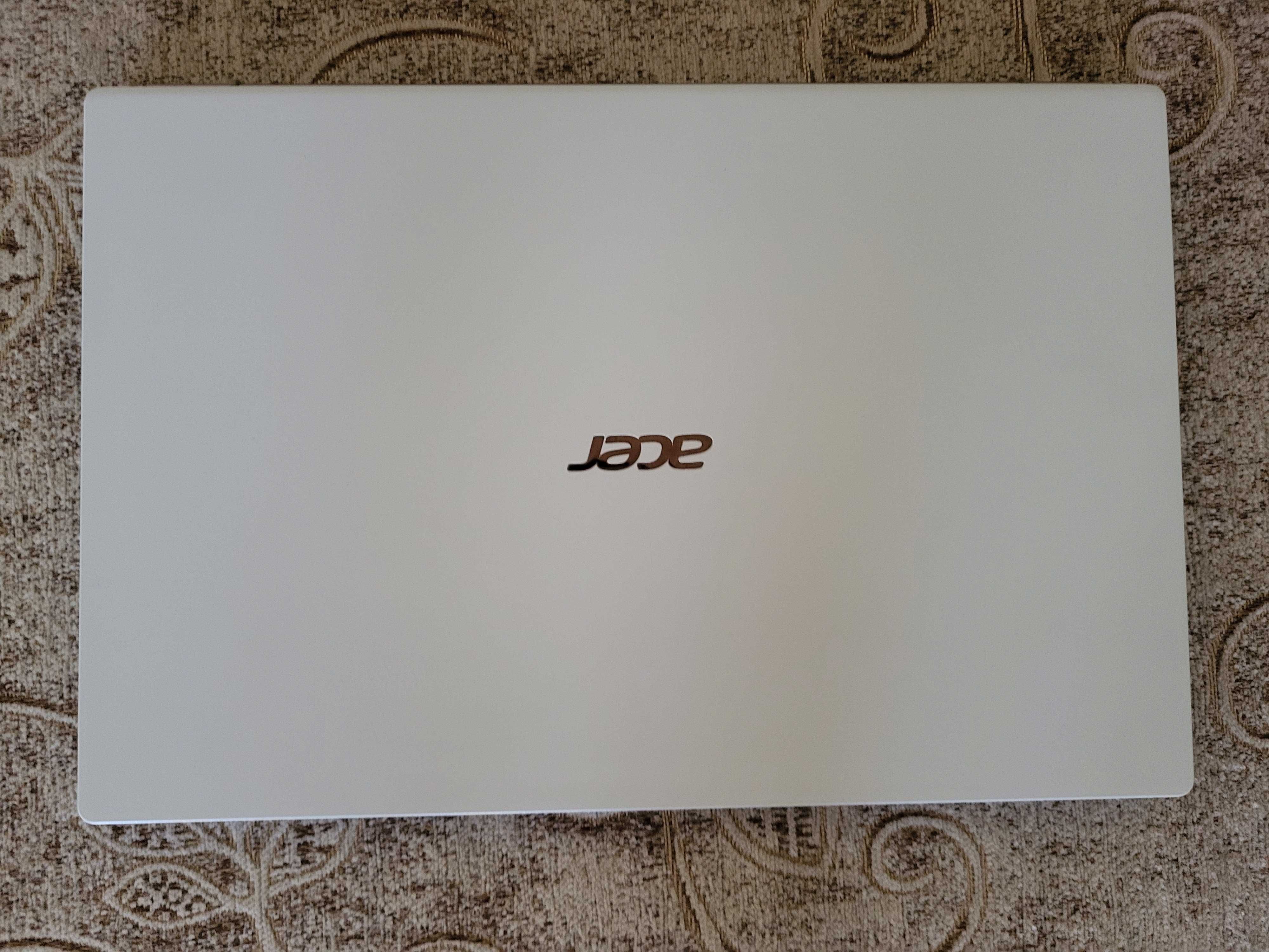Acer Swift 5 ultrabook 14" i5-1035G1 16GB ekran dotykowy, nowa bateria