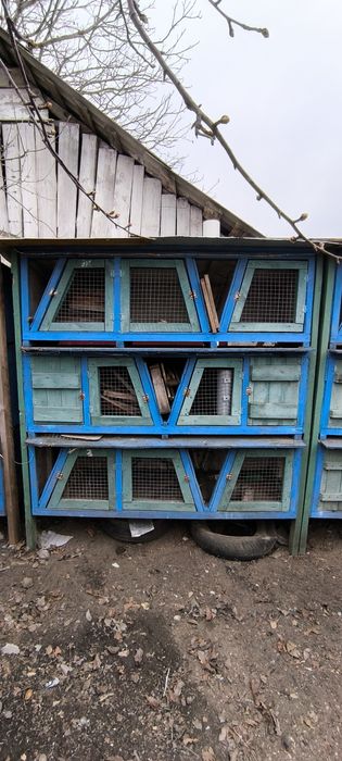 Продам клітки для кролів