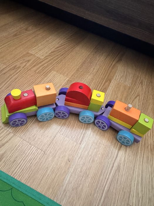 Дерев'яна іграшка  Поїзд Веселковий